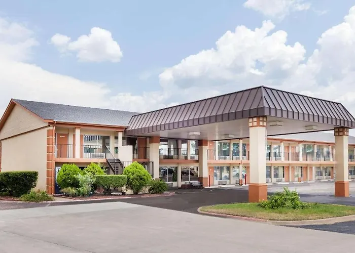 Arya Inn & Extended Stay