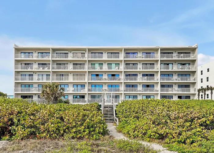 Stunning Beachfront Apartment Near Cocoa Beach Pier