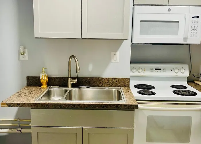 2 Bedroom Lower Level Unit 1 & Half Bath Laurel Md #1