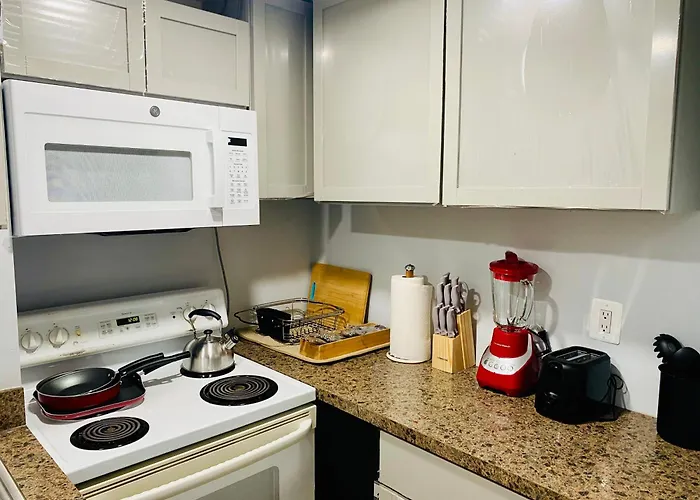 2 Bedroom Lower Level Unit 1 & Half Bath Laurel Md #1