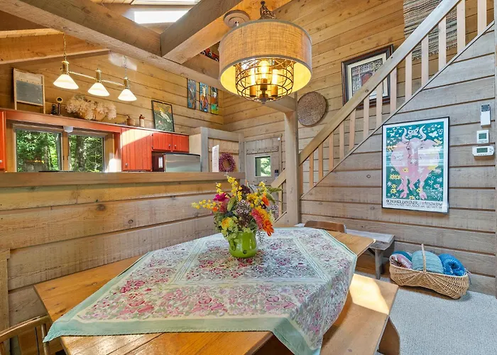 A Little House In The Woods By Simple Life Rentals