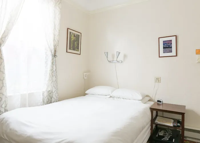 Green Tortoise Hostel