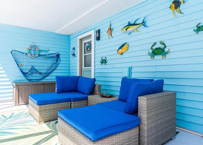 Atlantic Ocean Home ,1 Minute Walk To The Beach