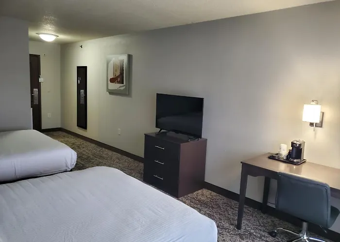 Best Western Fort Wayne Inn & Suites North