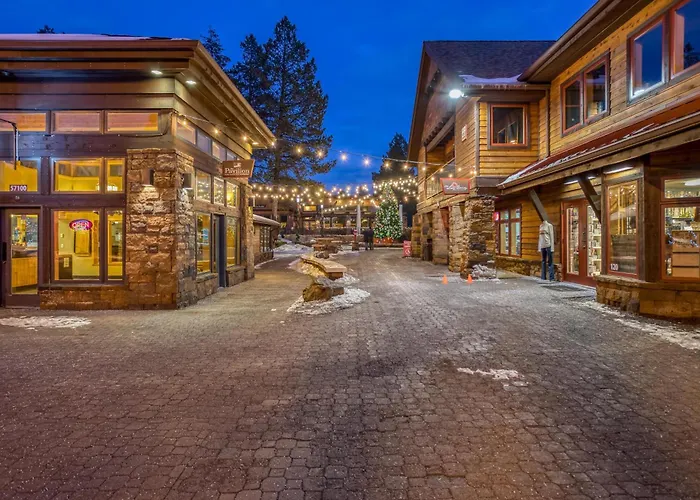 11 Pine Bough - Meredith Lodging