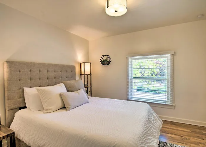 Historic Apartment - Walk To Csu Campus + Old Town