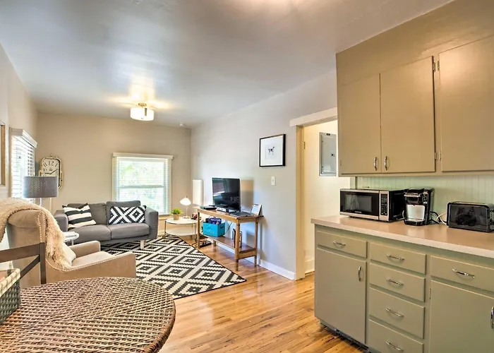 Historic Apartment - Walk To Csu Campus + Old Town