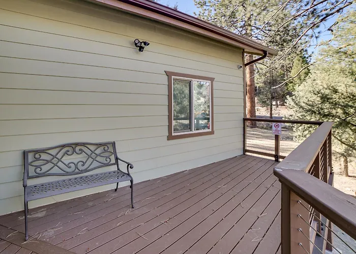 Cozy Pine Mountain Club Cabin W/ Large Deck
