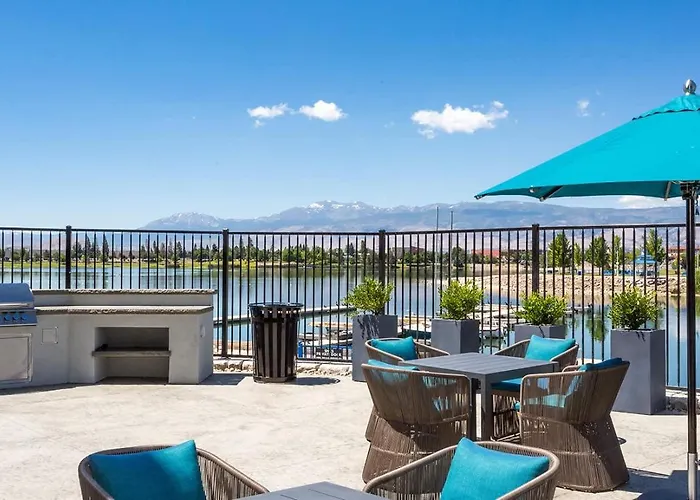 Sparks Marina 1Br - Jacuzzi, Mountain Views & Pool