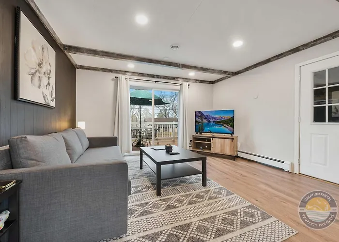 New Pet-Friendly Lake Geneva Escape