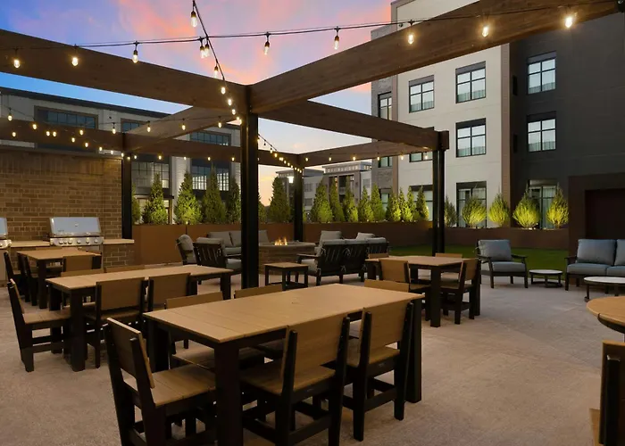 Residence Inn By Marriott Milwaukee Brookfield At Poplar Creek