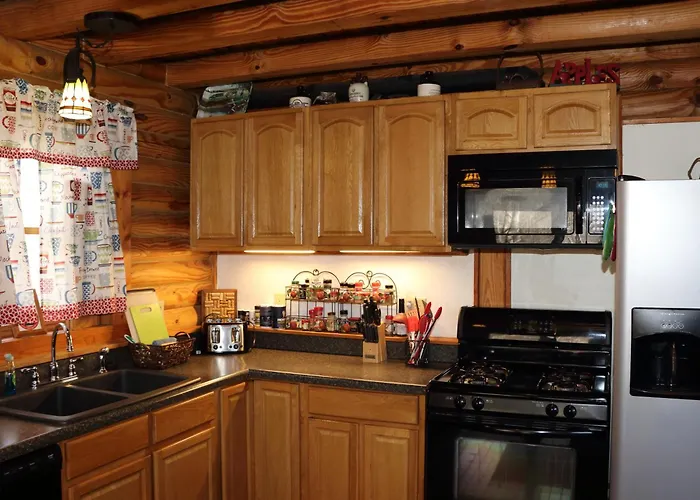 Laurelwood Lodge At Lake Lure, Nc - Sleeps 12