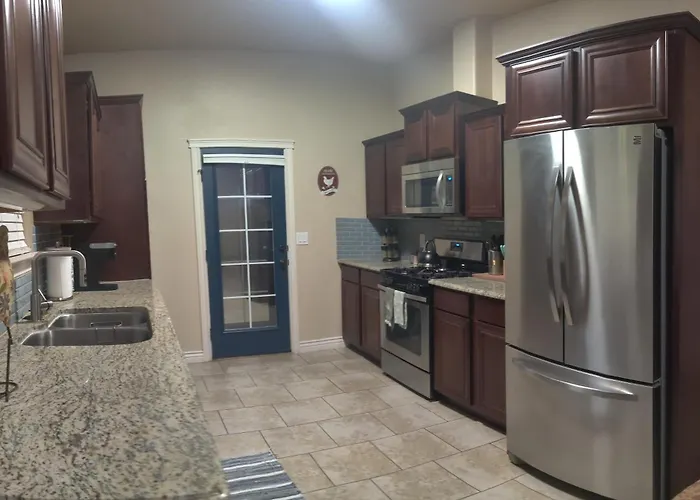 Wonderful, Plush & Luxurious 3 Bed Room Home