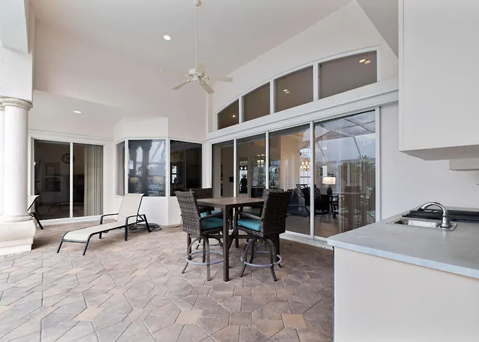 Waterfront Bliss Retreat Sailboat Access And Heated Pool