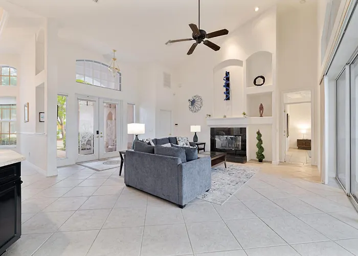 Waterfront Bliss Retreat Sailboat Access And Heated Pool
