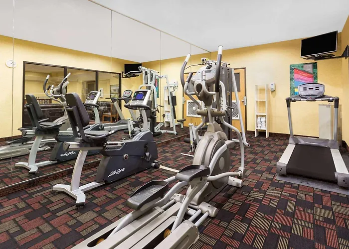 Ramada By Wyndham Kent Seattle Area