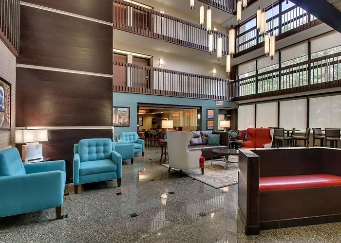 Heritage Inn & Suites The Woodlands, Trademark By Wyndham