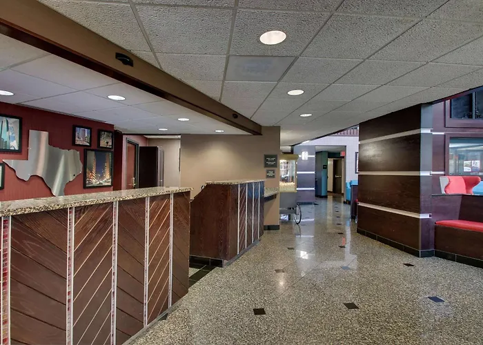 Heritage Inn & Suites The Woodlands, Trademark By Wyndham