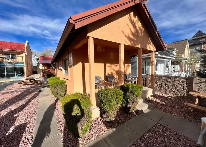 Garden Of The Gods Motel