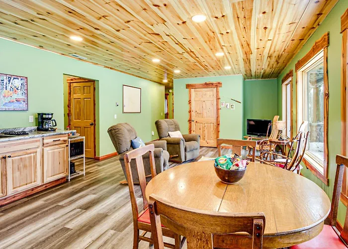 Pokegama Lake Vacation Rental W/ Shared Boat Dock!