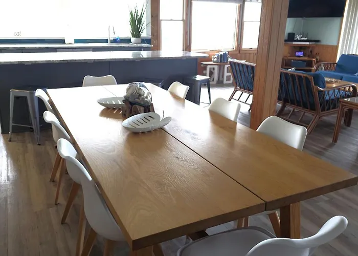 Amazing Ocean View-Newly Renovated Modern Oasis