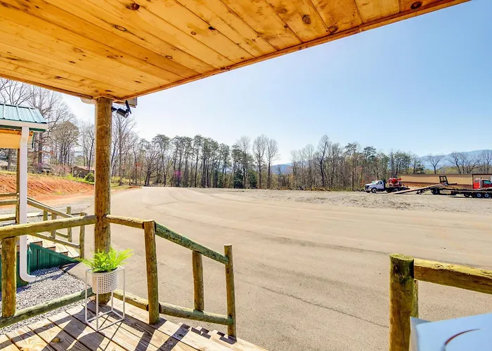 Near Hiking & Biking: Newport Cabin In The Smokies