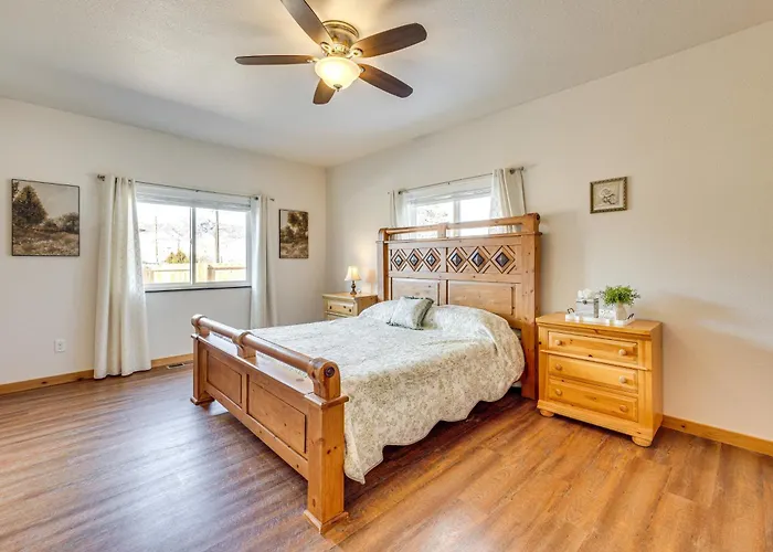 1 Mi To Main St & Riverwalk: Home In Canon City