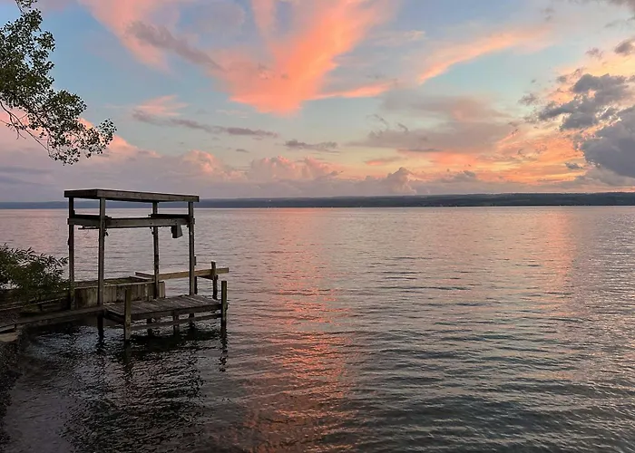 Boat, Grill & Unwind: Lakefront Cayuga Home!