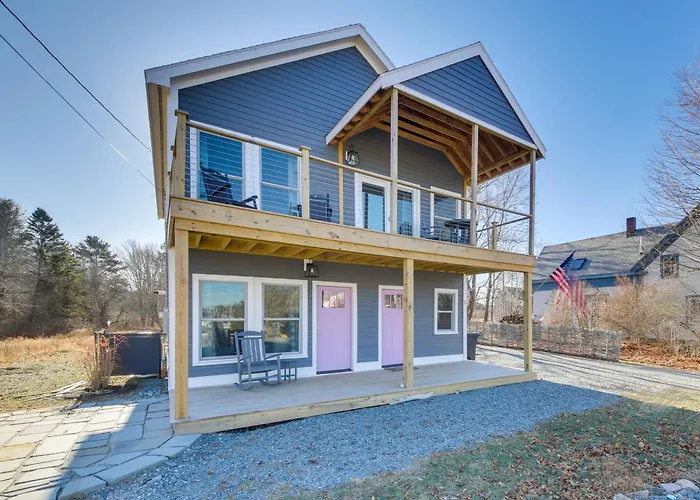 Deck W/ Water Views: Quiet East Boothbay Retreat!