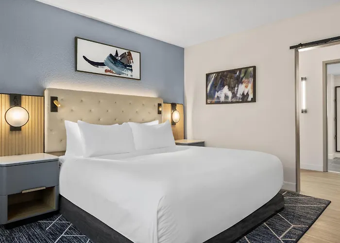 Crowne Plaza Virginia Beach Town Center By Ihg