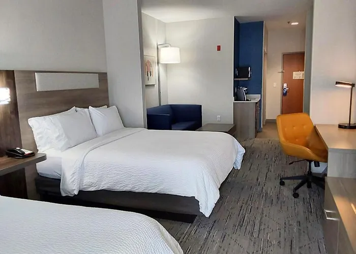 Holiday Inn Express Hotel & Suites Antigo By Ihg