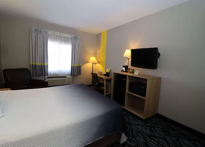 Super 8 By Wyndham Perryville