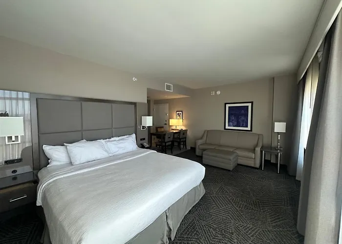 Embassy Suites By Hilton Kansas City Olathe