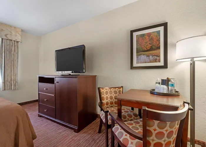 Best Western Plus Concord Inn