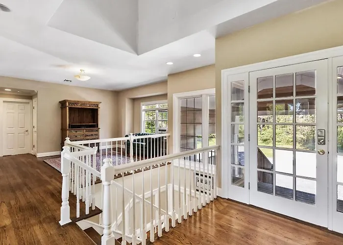 Villa Skylar