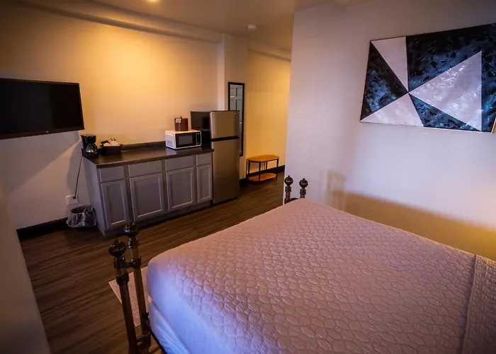 Nuk'S Executive Suites