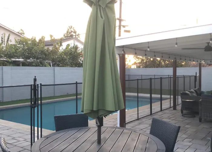 Huntington Beach, Ac, Pool, Hot Tub, Detached Office, Close To Beach, Outside Entertaining Area