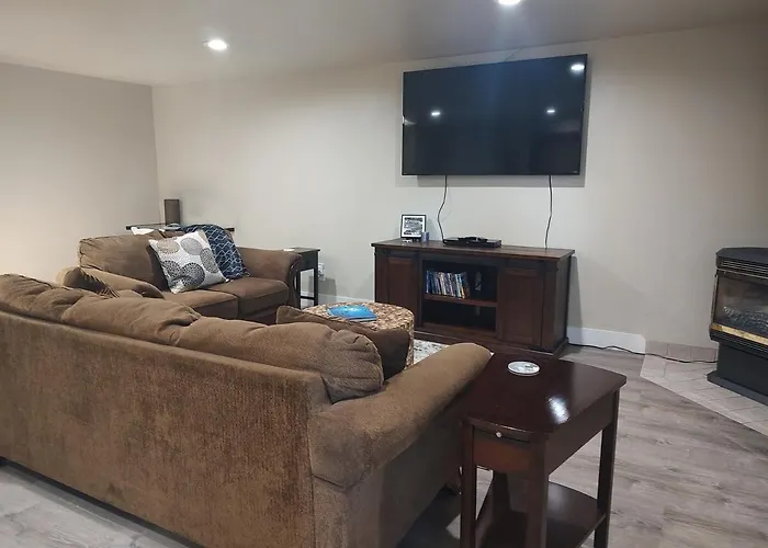 Fun Florence 2 Bedroom Close To All!