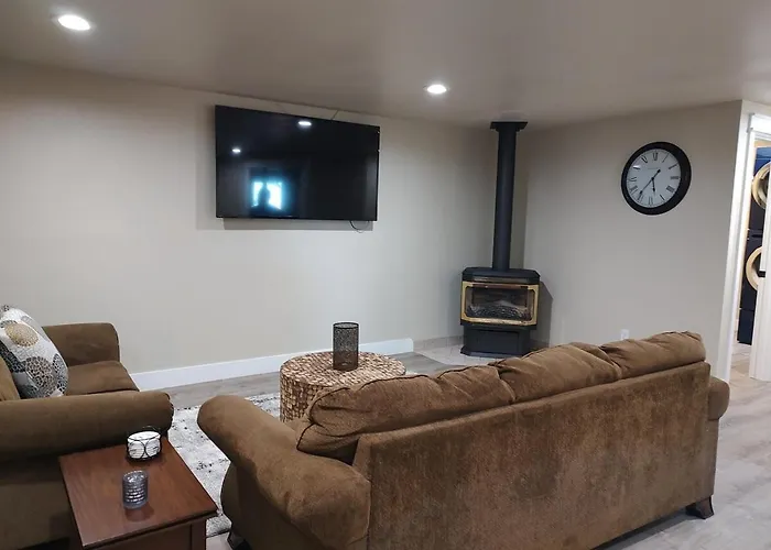Fun Florence 2 Bedroom Close To All!