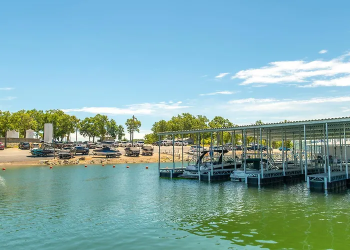 Port Of Kimberling Resort & Campground