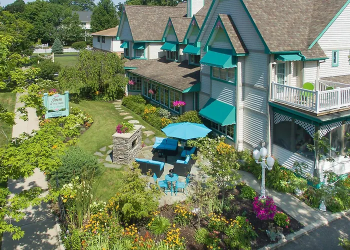 Inn At The Park Bed And Breakfast