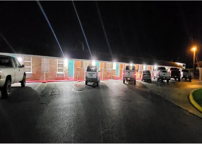 Gulfway Motel By Oyo Near Airport I 37