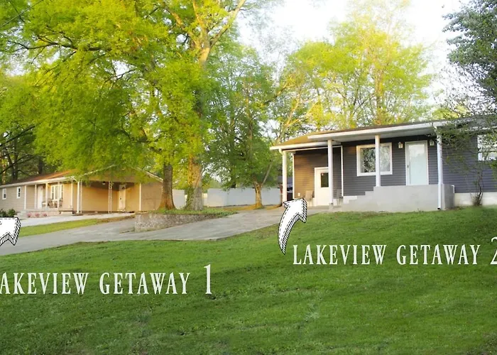Updated Cottage, Screened Patio, Near Lake Barkley