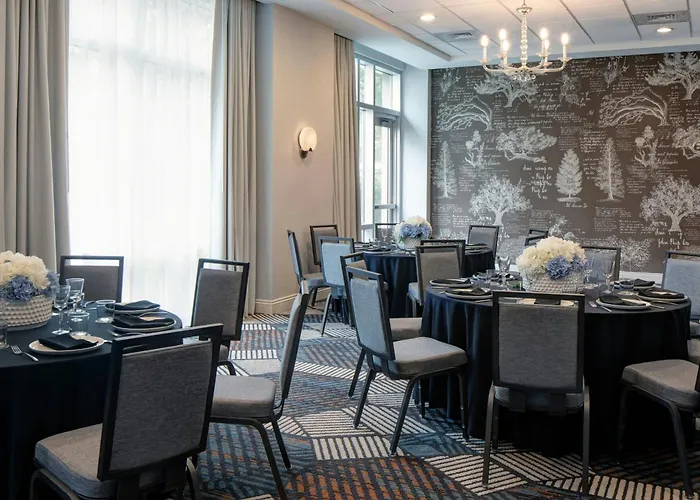 Hotel Tonnelle New Orleans, A Tribute Portfolio Hotel