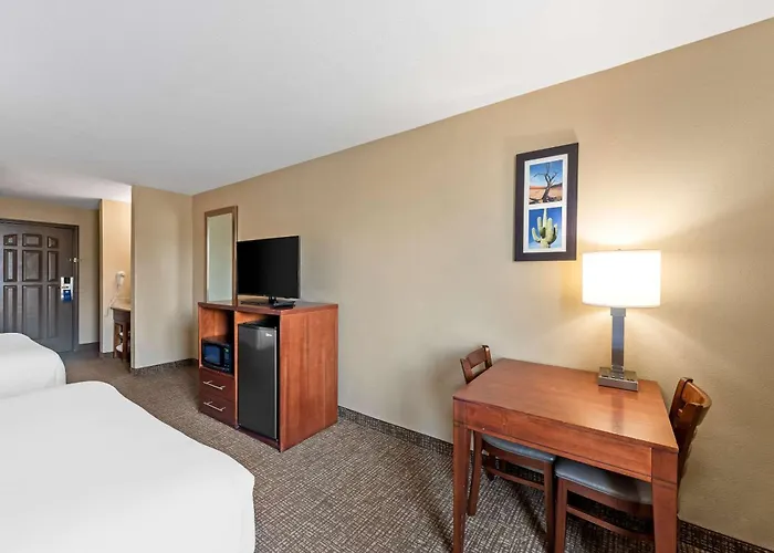 Comfort Inn & Suites El Centro I-8
