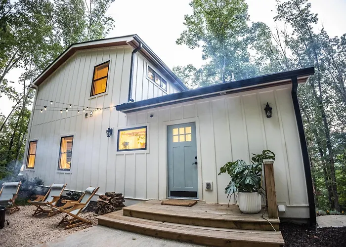 Cozy Luxury Treehouse 10 Min To Asheville Mountain Views