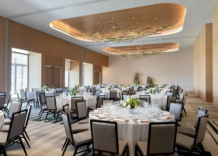 Hall Park Hotel, Autograph Collection
