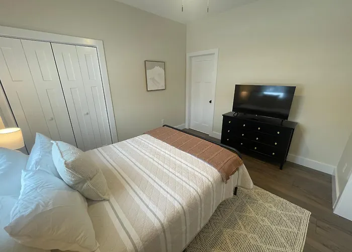 The Innwoods - One Bedroom Apartment