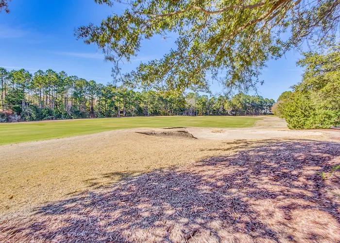 Beach Shuttle & Pool: North Myrtle Beach Condo!