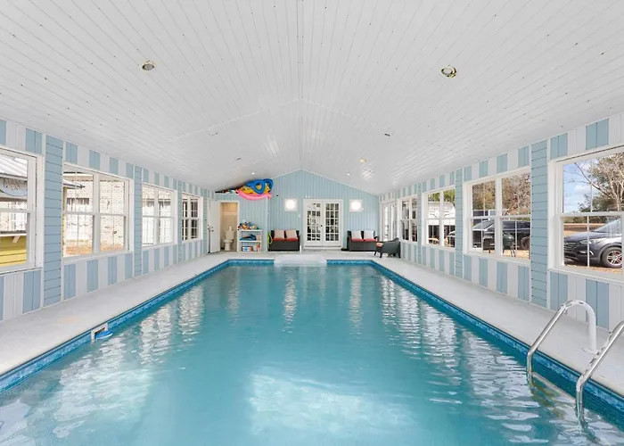 Relaxing Retreat Pool, Spa, Art Studio, Breakfast